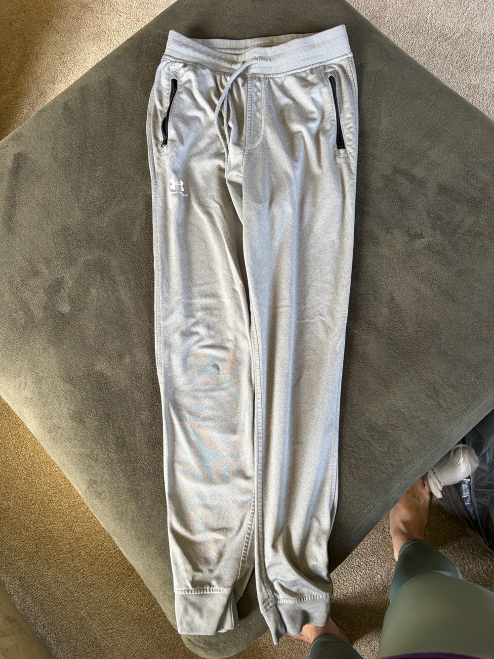 Under Armour Light Gray Men's Athletic Joggers